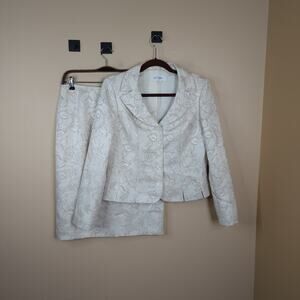 Suit Studio Floral Design Mini Pencil Skirt and Long Sleeve Jacket Ivory Size 8